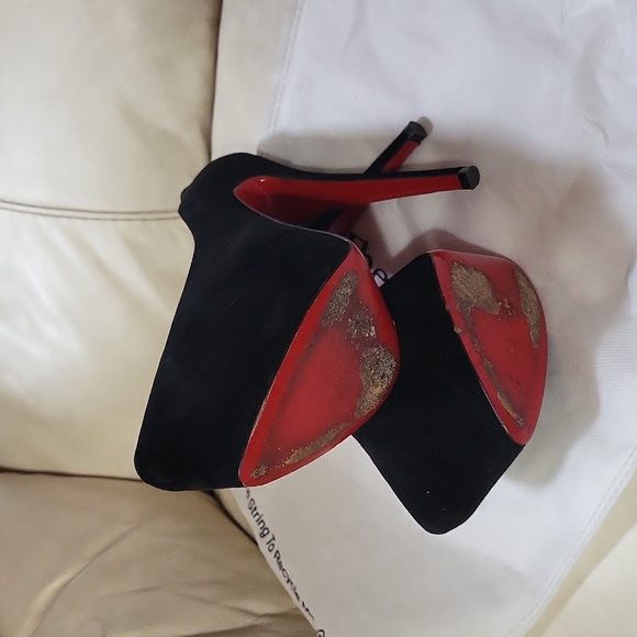 Christan Louboutin, 8 , Black Suede platform high heels stilettos. - Picture 4 of 4